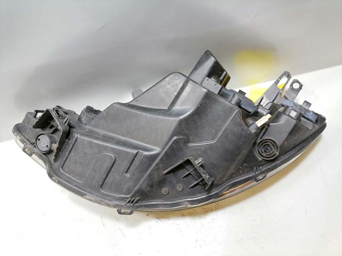 Peugeot 1007 original Scheinwerfer vorn rechts Halogen Bj.2005